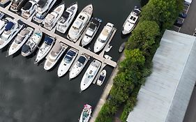 Luxe En Comfortabel Appartement Aan Het Water